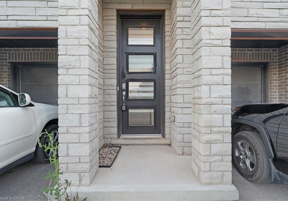 314-equestrian-way-cambridge-ontario-40773769