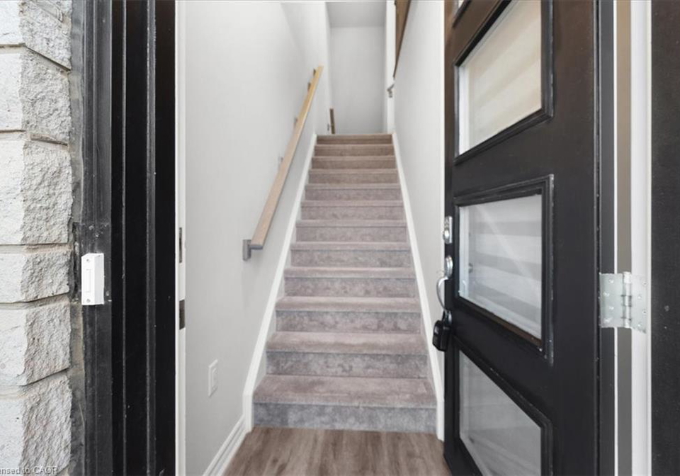314-equestrian-way-cambridge-ontario-40773769