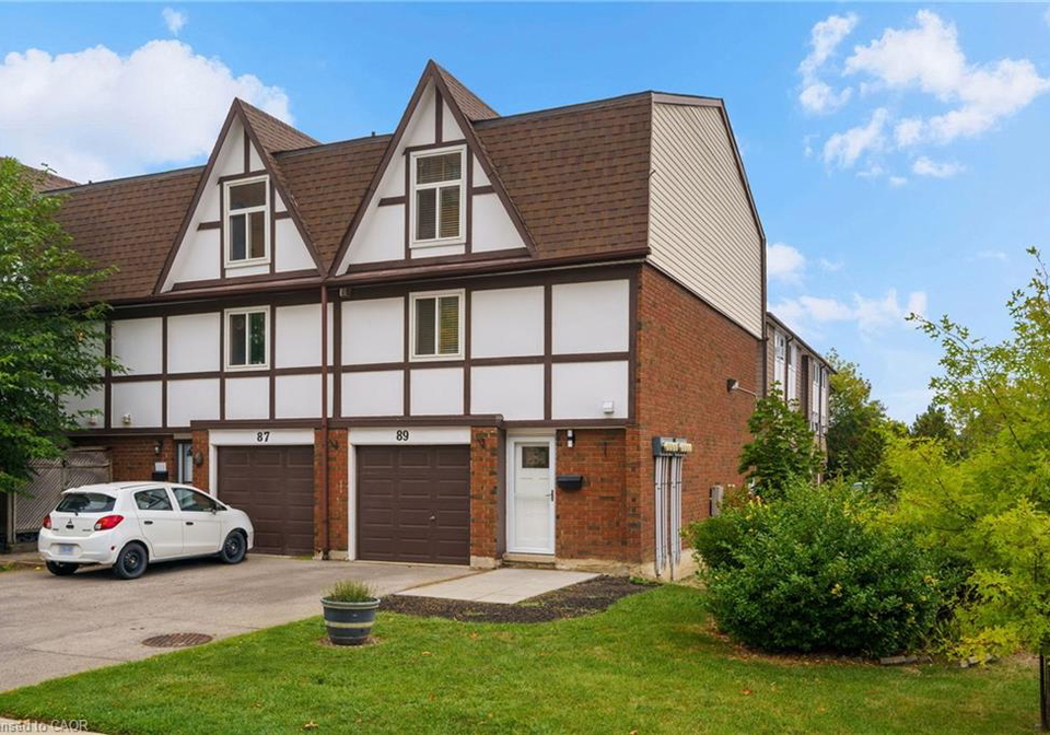 89-violet-drive-stoney-creek-ontario-40773821