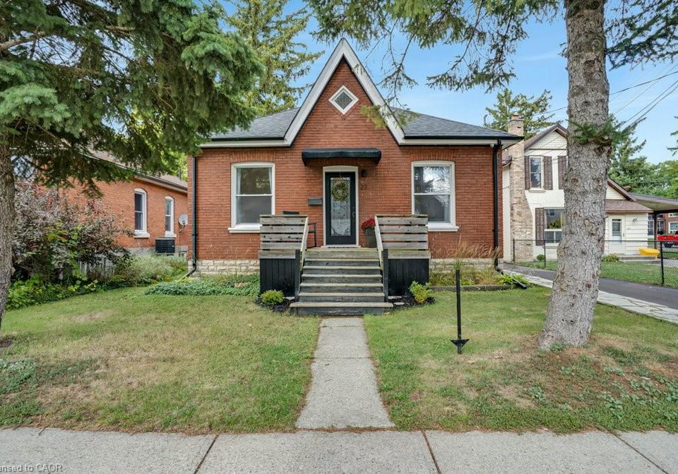 27-spring-street-brantford-ontario-40773828