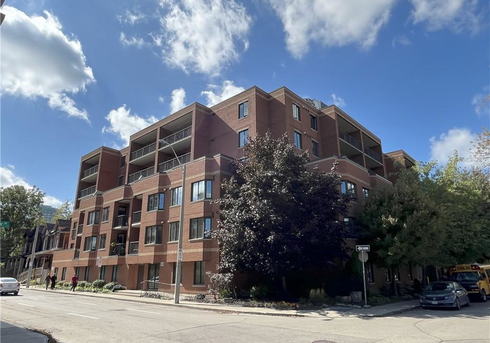 47-caroline-street-north-n-hamilton-ontario-40773965