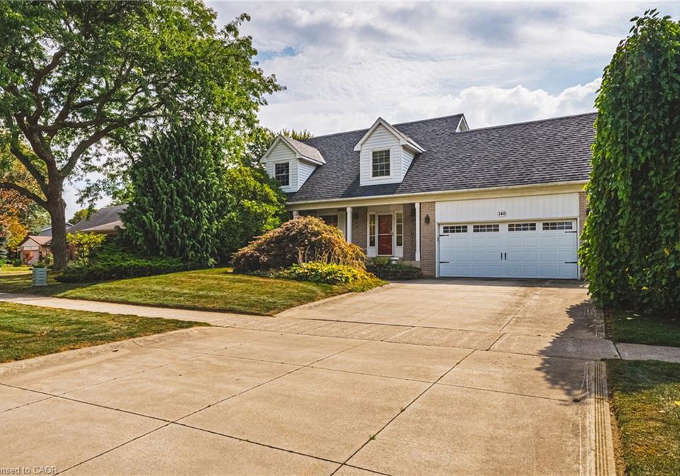 140-amberly-boulevard-ancaster-ontario-40774049