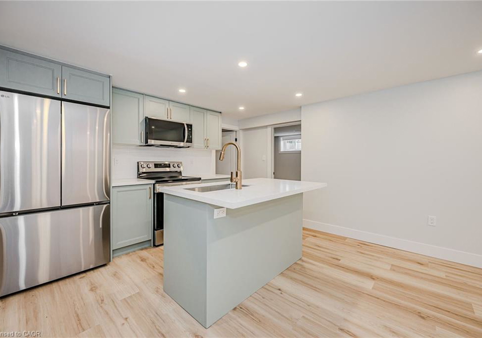 38-endfield-avenue-hamilton-ontario-40774132