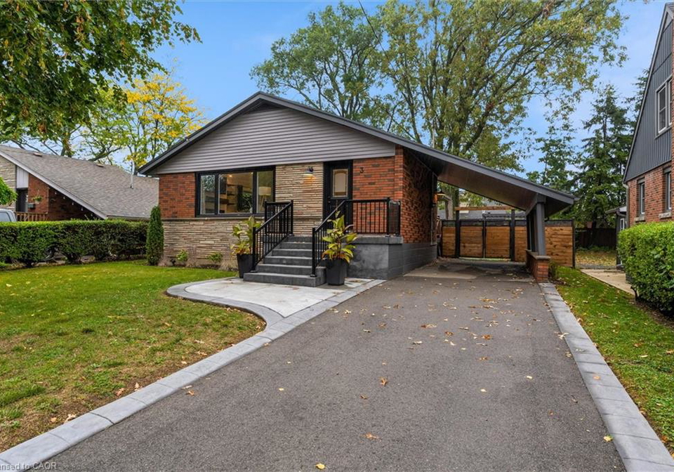 3-mulock-avenue-hamilton-ontario-40774239