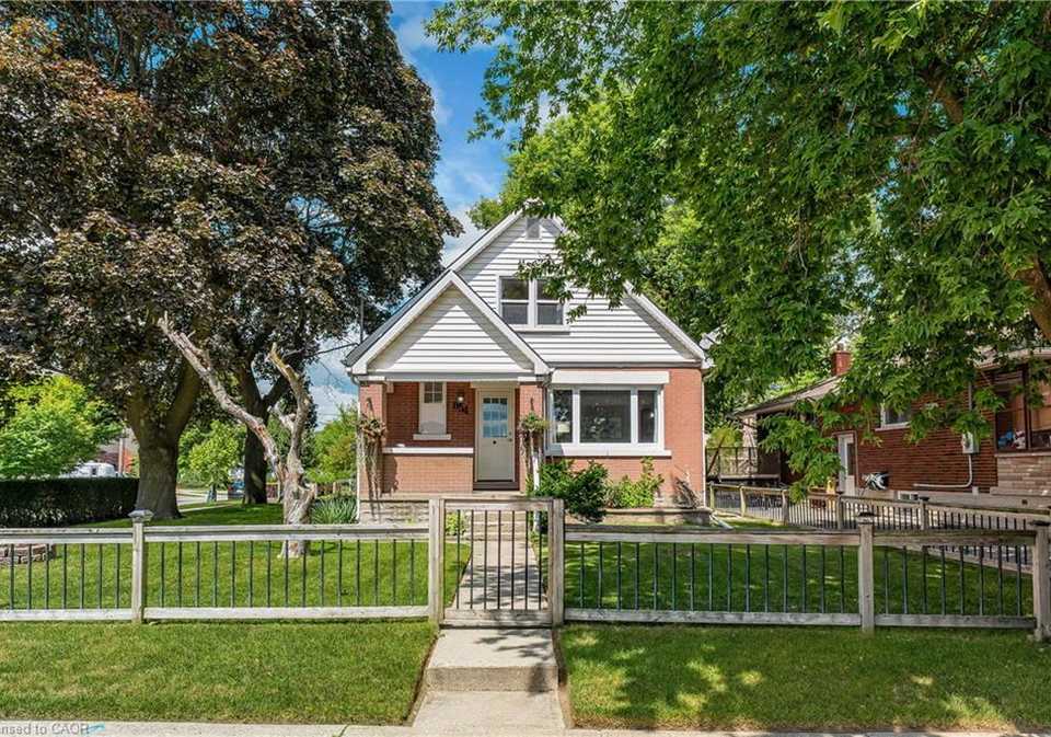 854-guelph-street-kitchener-ontario-40774317
