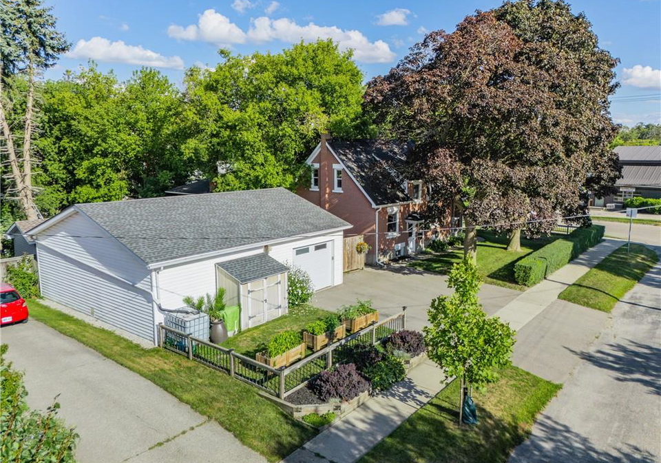 854-guelph-street-kitchener-ontario-40774317