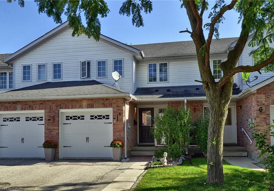 8-brandy-crescent-kitchener-ontario-40774375