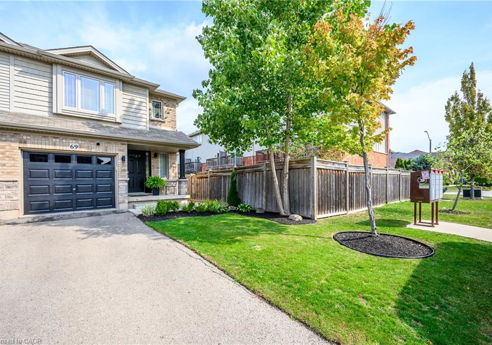 69-escarpment-drive-stoney-creek-ontario-40774396