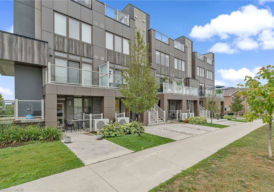 261-skinner-road-waterdown-ontario-40774401