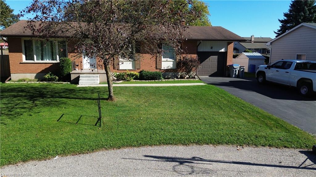 2-kilberg-court-listowel-ontario-40774556
