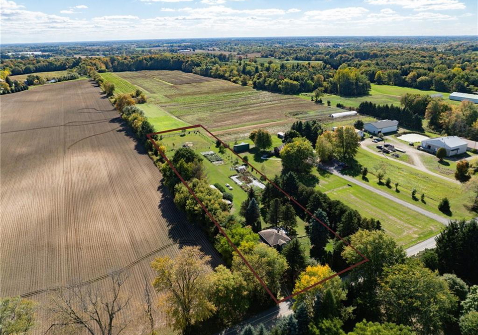 1704-2nd-concession-road-flamborough-ontario-40774592