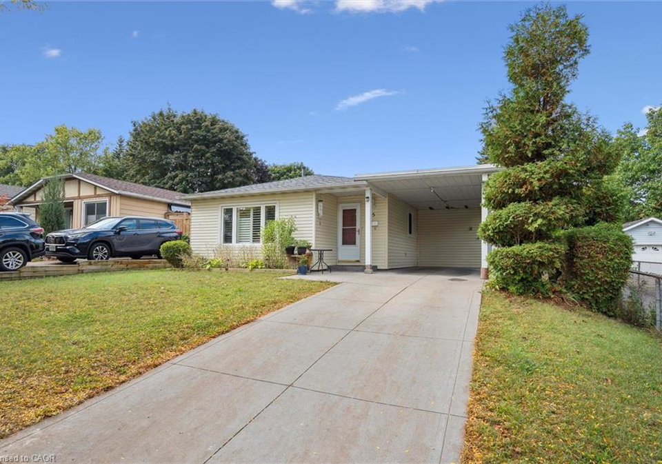 85-christopher-drive-waterloo-ontario-40774634