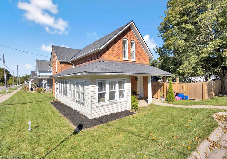 79-washington-street-waterford-ontario-40774656