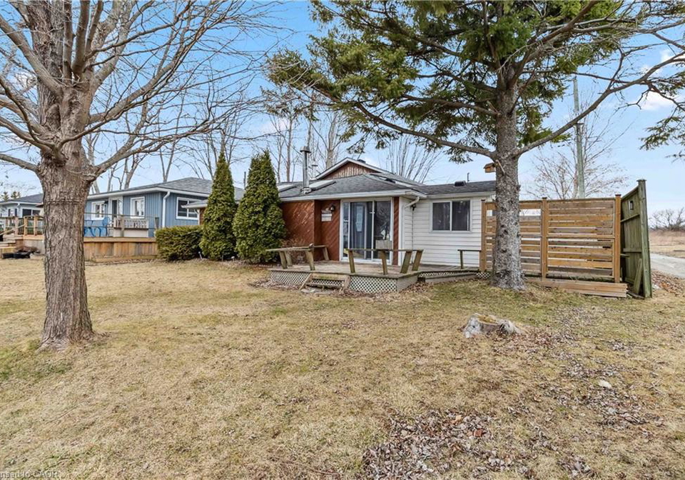 19-melville-lane-selkirk-ontario-40774673
