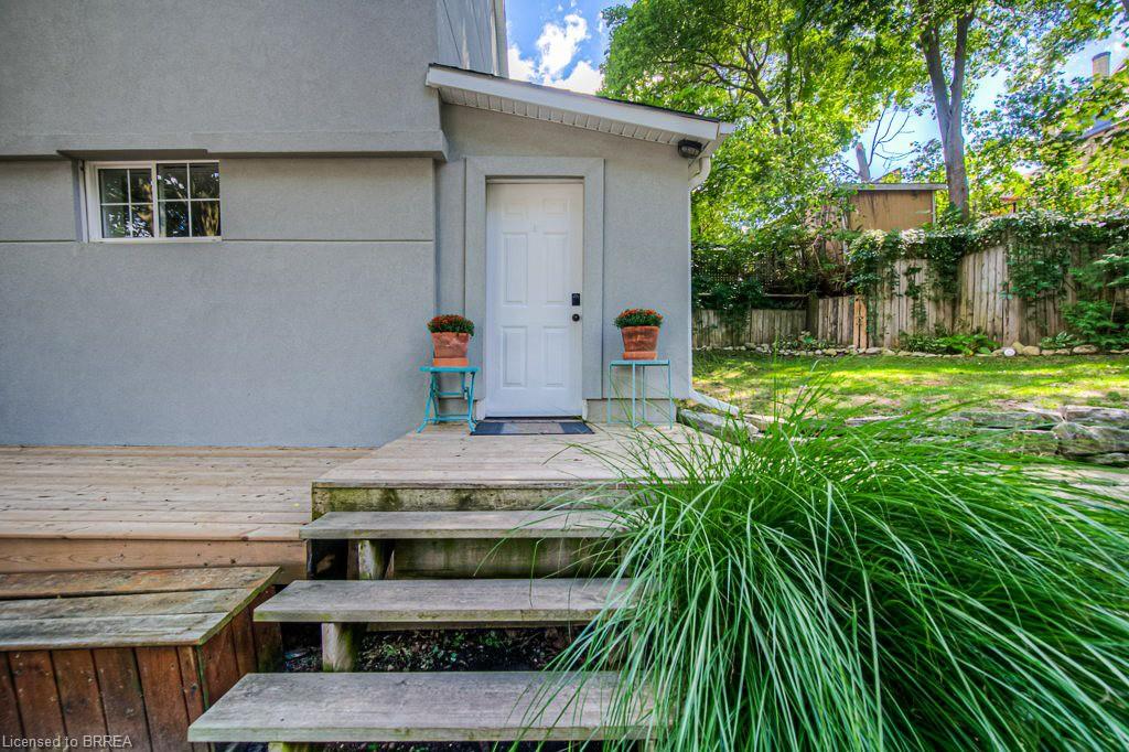 29-charlotte-street-paris-ontario-40774693