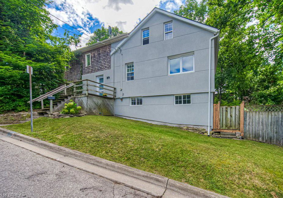 29-charlotte-street-paris-ontario-40774693