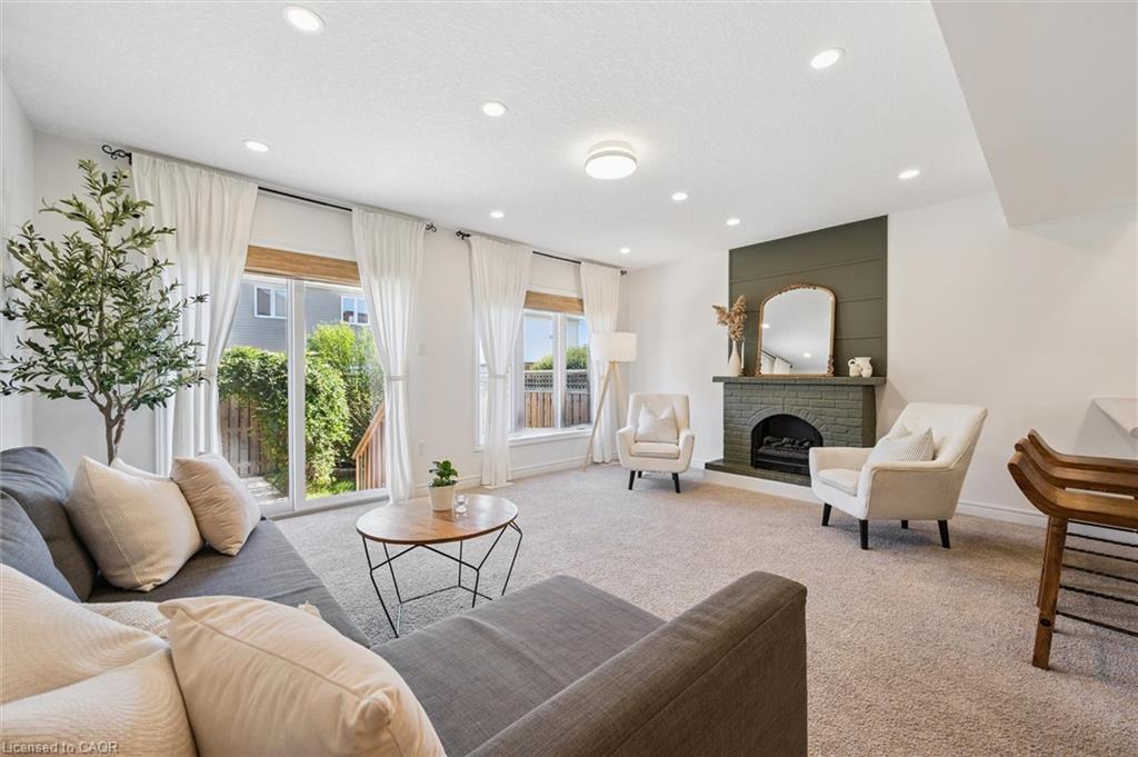 25-sandybay-avenue-kitchener-ontario-40774699