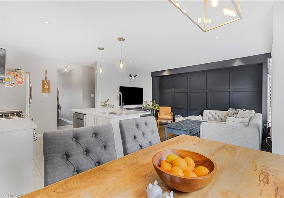154-maclachlan-avenue-caledonia-ontario-40774776