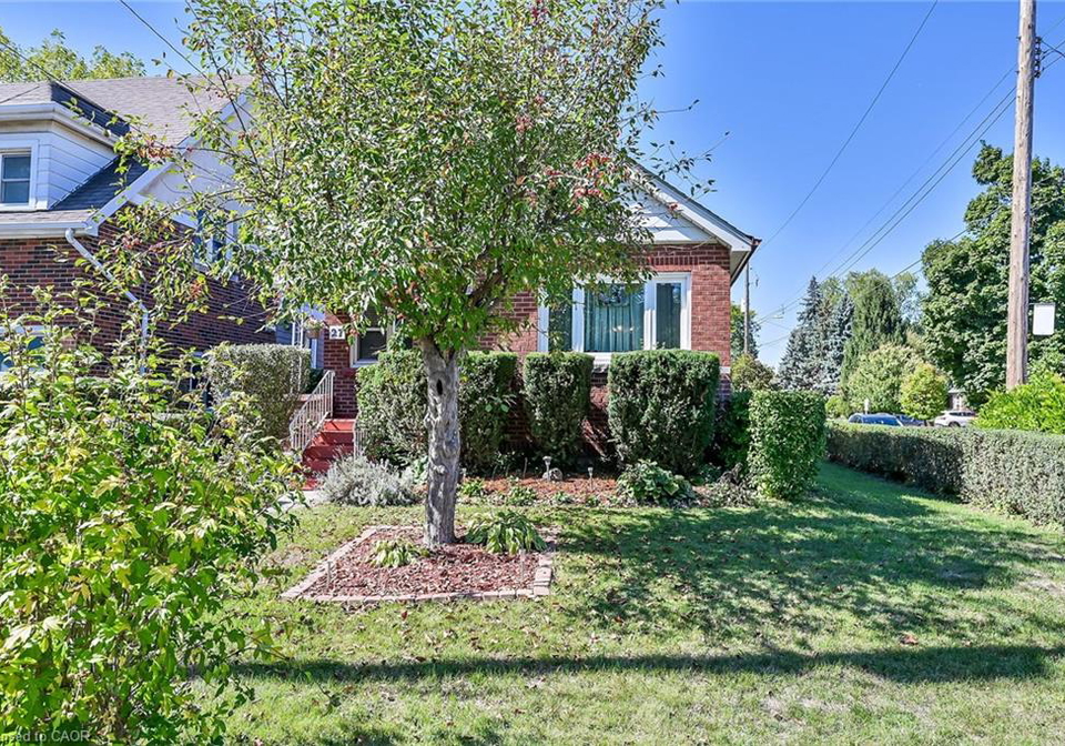 27-paradise-road-n-hamilton-ontario-40774845