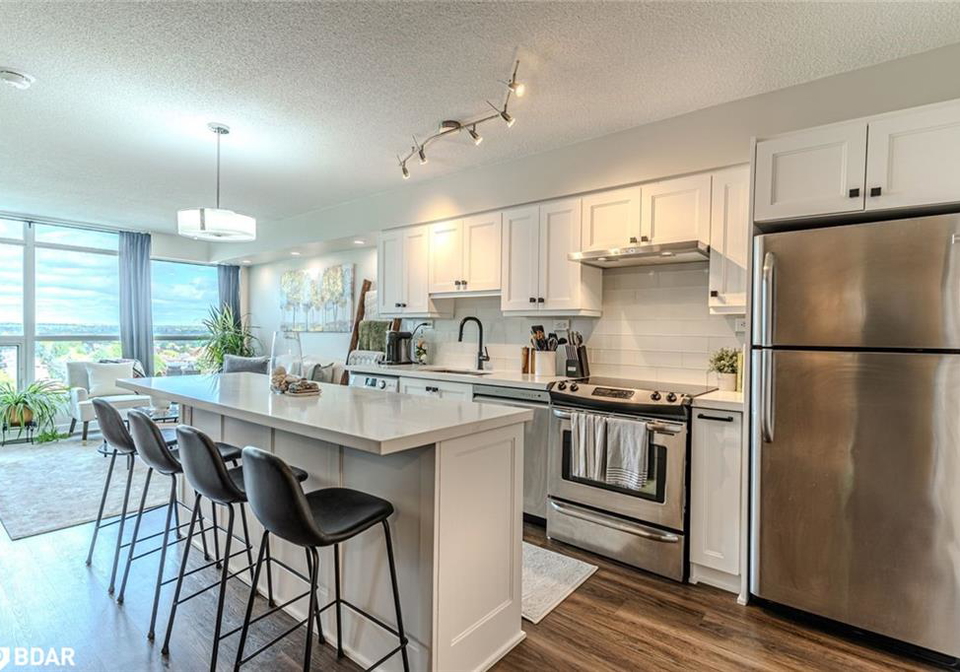 15-singer-court-toronto-ontario-40774864
