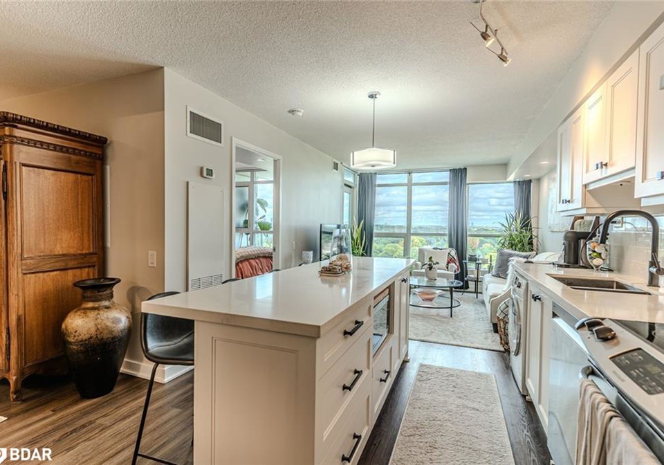 15-singer-court-toronto-ontario-40774864
