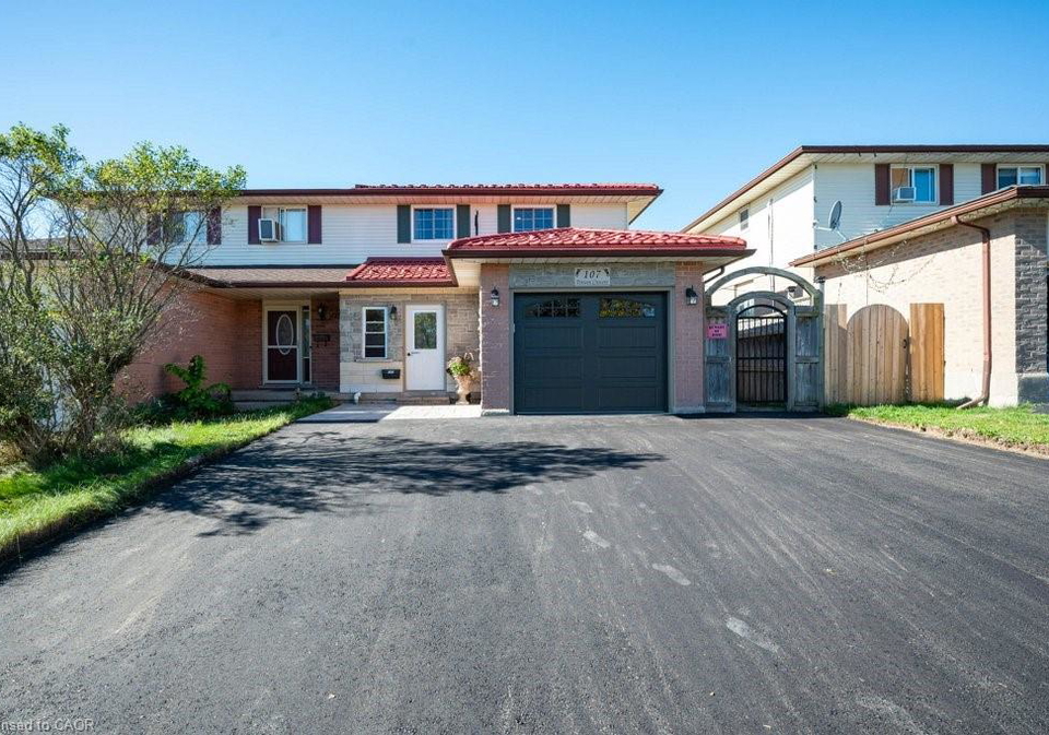 107-dinison-crescent-kitchener-ontario-40774909