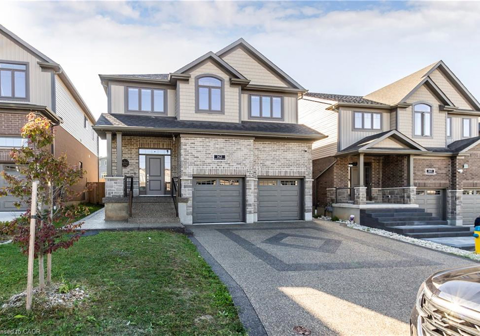 162-mountain-holly-court-waterloo-ontario-40774918