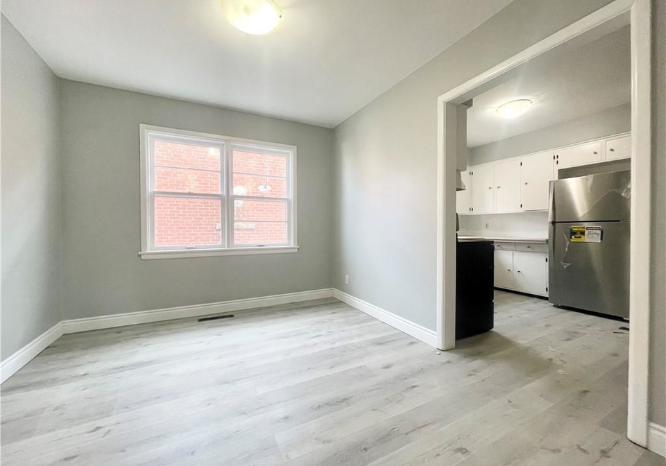 336-queenston-road-hamilton-ontario-40775021