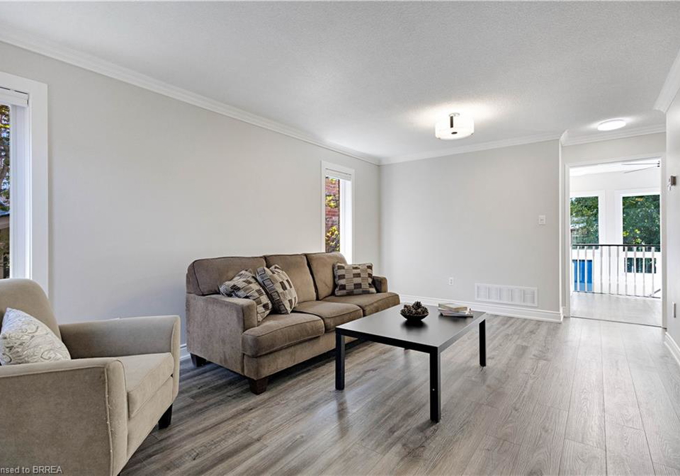 10-harley-avenue-georgetown-ontario-40775131
