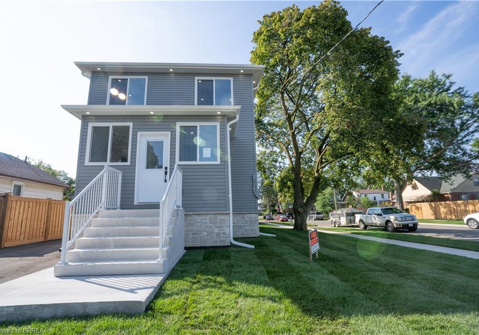 309-nelson-street-brantford-ontario-40775145