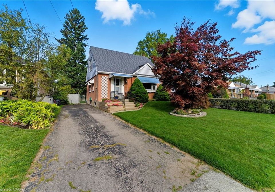 262-east-38th-street-hamilton-ontario-40775199