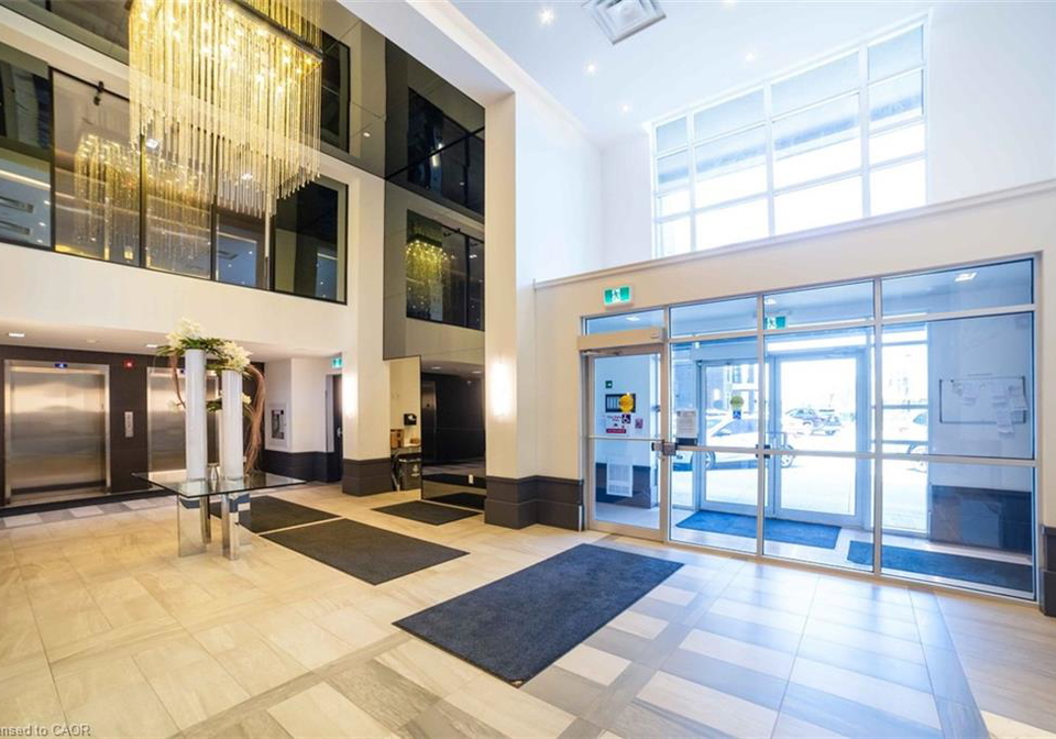 10-concord-place-grimsby-ontario-40775200