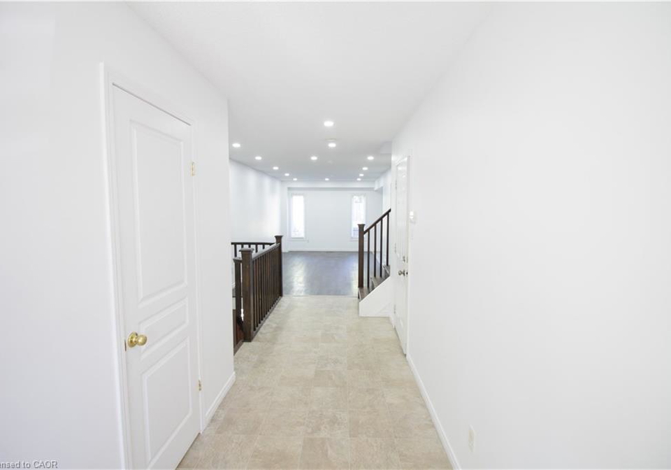 135-sims-estate-drive-kitchener-ontario-40775329