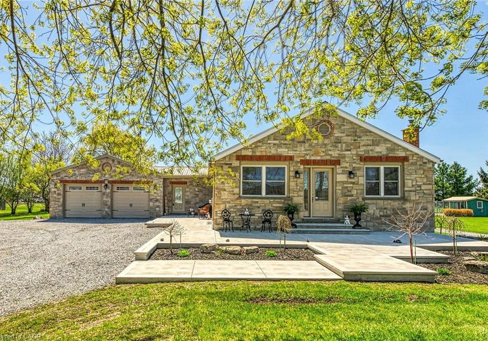 1866-thompson-road-e-waterford-ontario-40775333