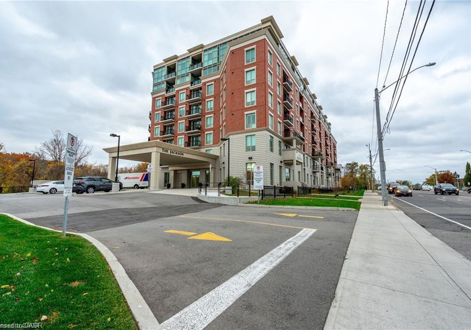 2750-king-street-e-hamilton-ontario-40775369