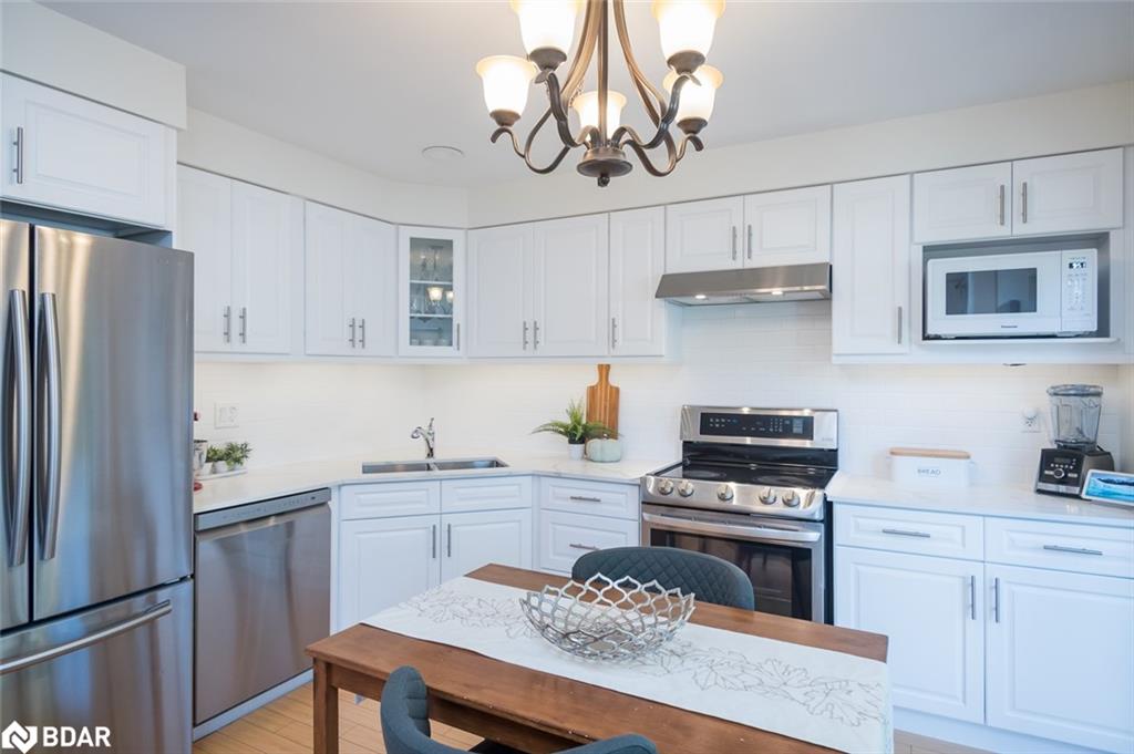 698-edwards-avenue-milton-ontario-40775384