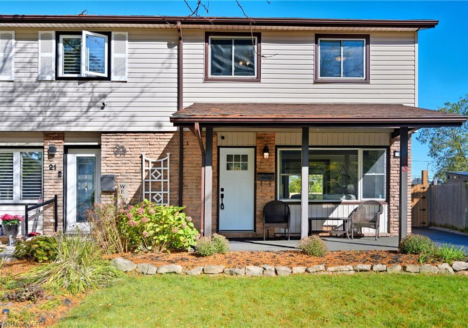 23-glengrove-avenue-grimsby-ontario-40775418