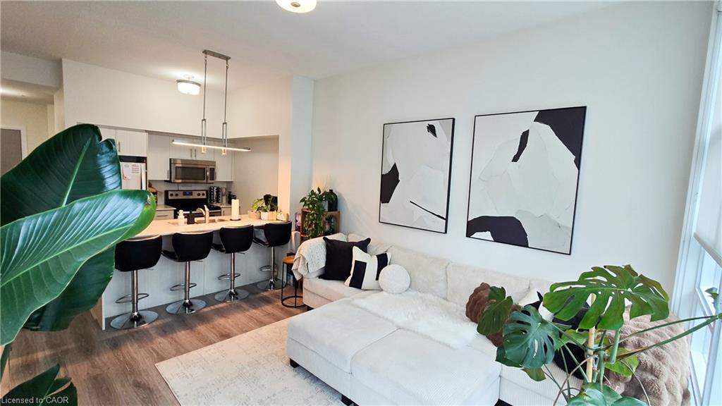 10-concord-place-grimsby-ontario-40775472