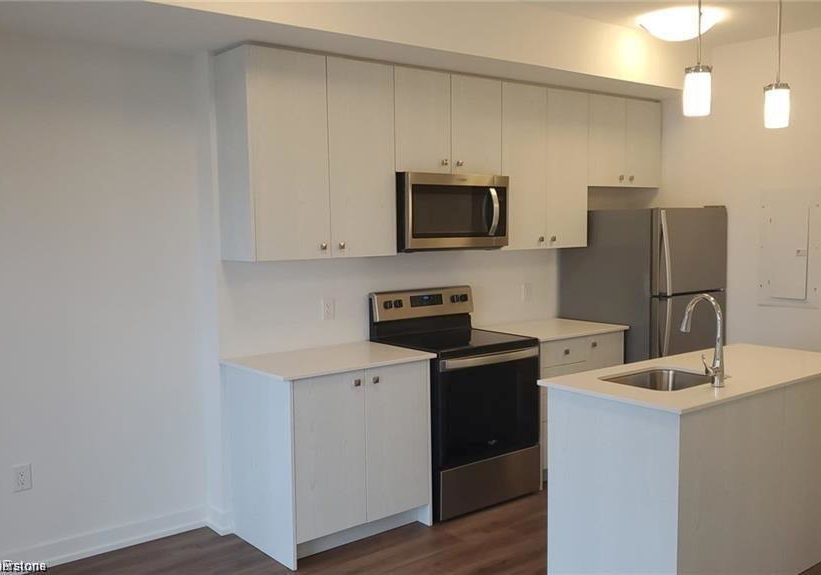 10-palace-street-kitchener-ontario-40775520