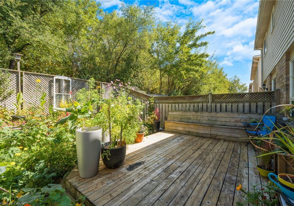 33-critcher-avenue-cambridge-ontario-40775539