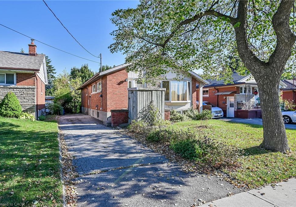 29-gildea-street-hamilton-ontario-40775540