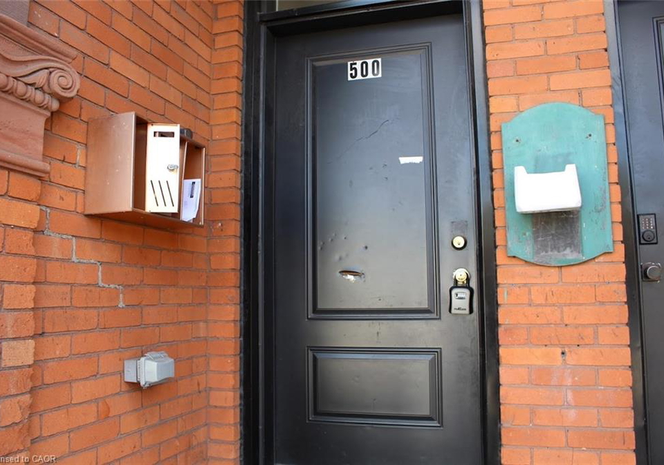 500-main-street-e-hamilton-ontario-40775556