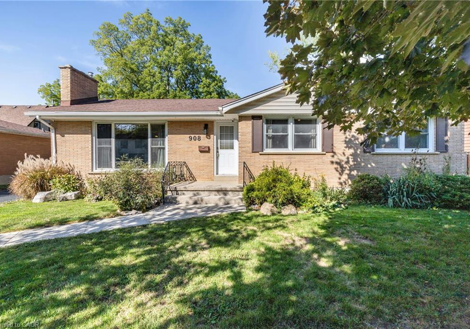 908-cedar-street-dunnville-ontario-40775573