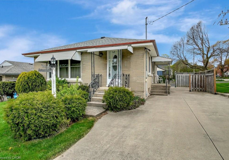 74-ballantyne-avenue-cambridge-ontario-40775632