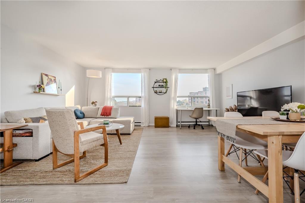 18-holborn-court-kitchener-ontario-40775661