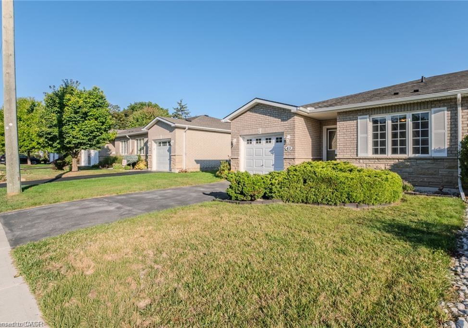 43-south-drive-simcoe-ontario-40775686