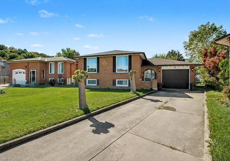 40-tara-court-hamilton-ontario-40775689