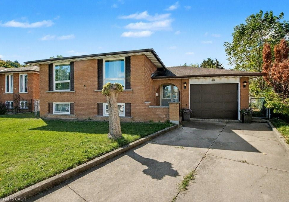 40-tara-court-hamilton-ontario-40775689