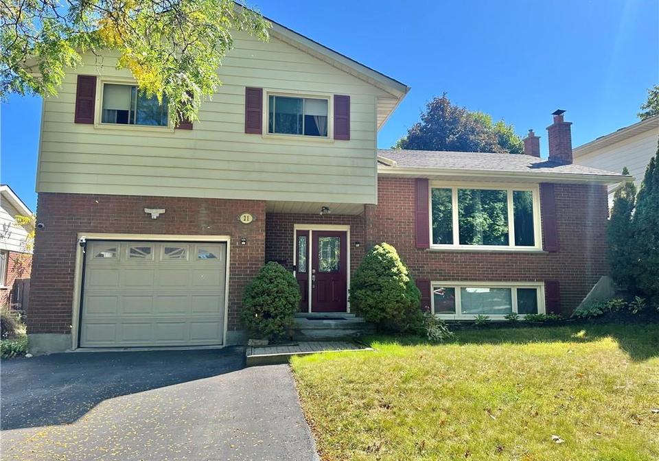 21-carriage-road-simcoe-ontario-40775891
