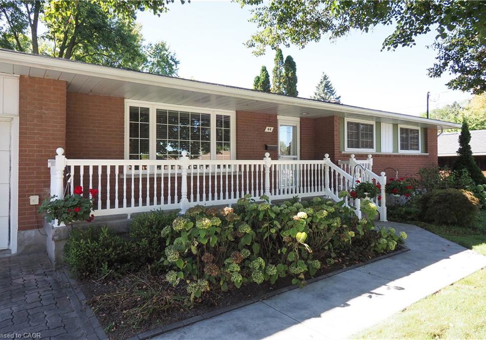 44-hampton-street-elmira-ontario-40775963